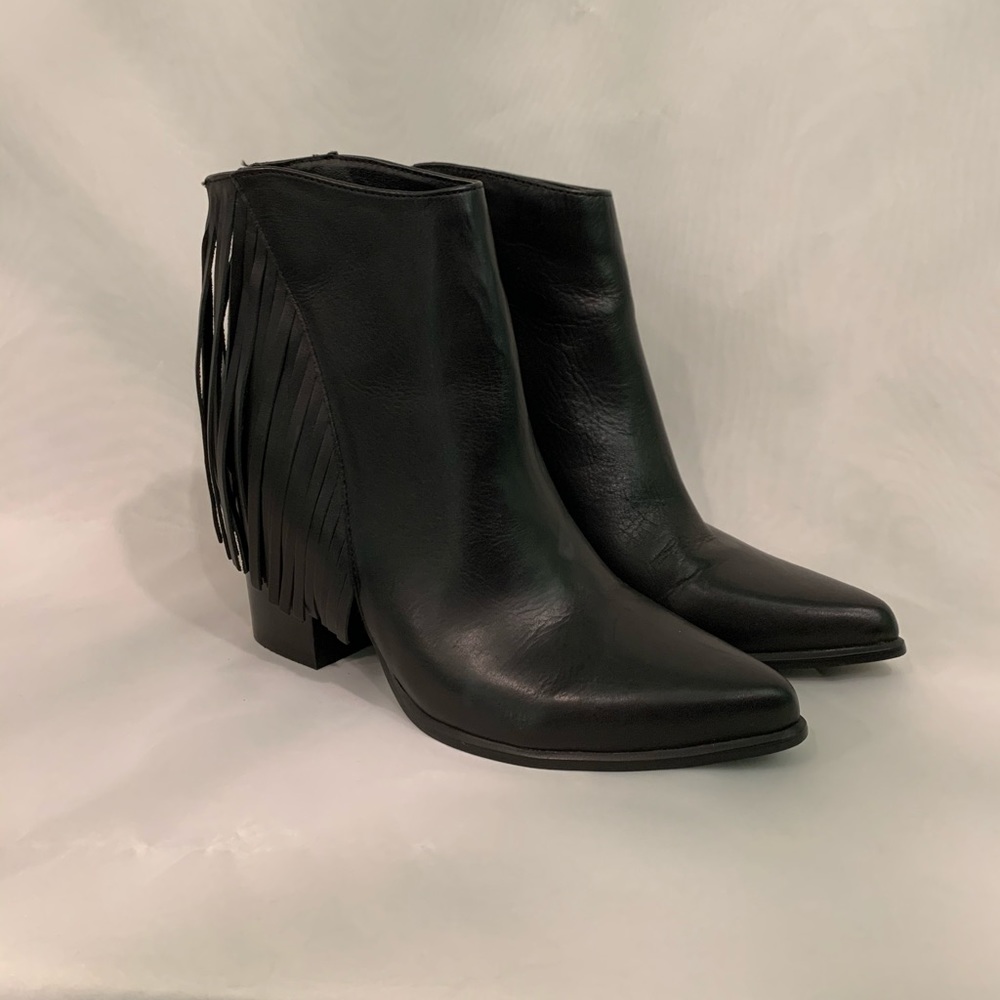 Black Leather Fringe Steve Madden Booties size 7.5